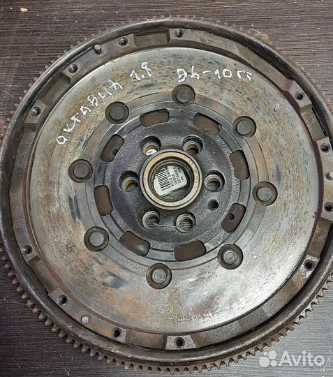 Двухмассовый маховик Шкода Октавия 96-10г дв 1.8