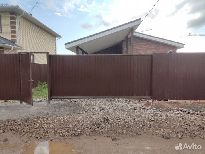 Забор с откатными воротами под ключ