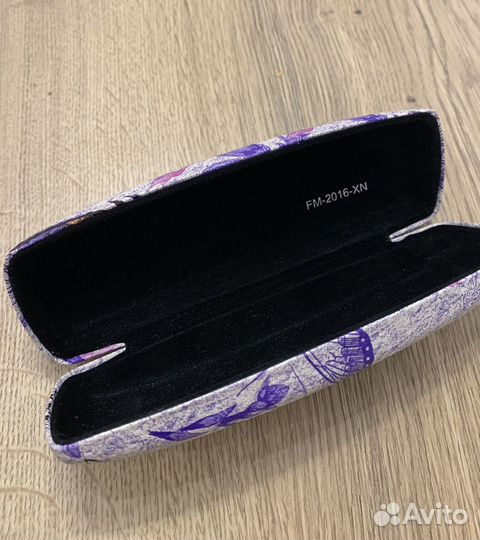 Футляр для очков