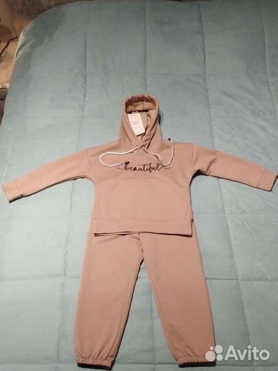 Спортивный костюм с жилетом для девочек