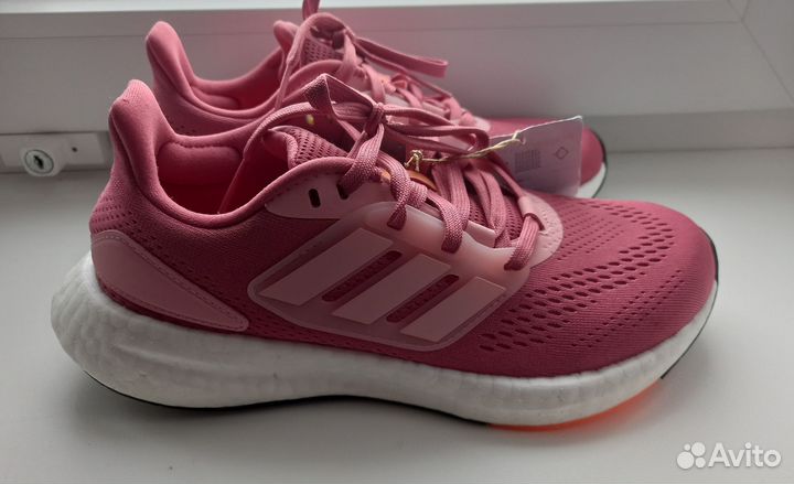 Кроссовки новые Adidas Pureboost