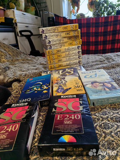 Видеокассеты с фильмами