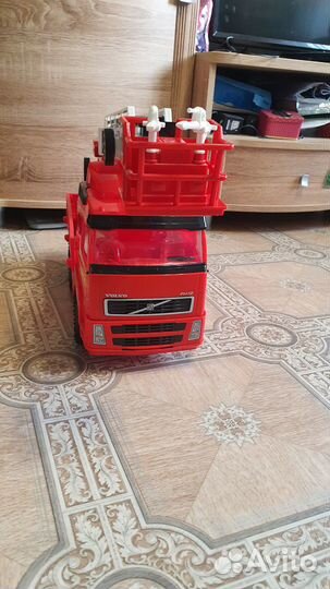 Игрушка пожарная машина