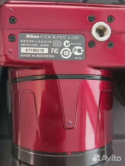 Зеркальный фотоаппарат Nikon Coolpix L120