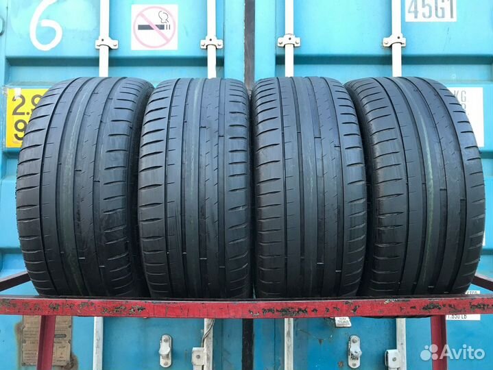 Michelin Pilot Sport 4 225/40 R18 93Y