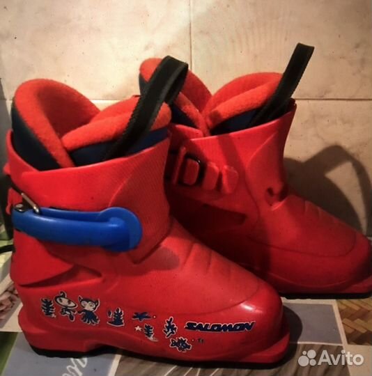 Детские горнолыжные ботинки