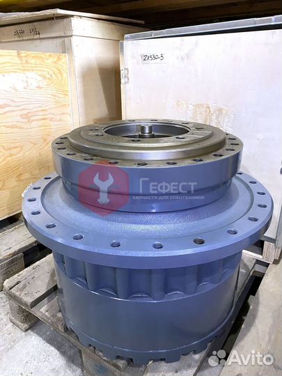 Редуктор хода Komatsu PC300LC-8M0