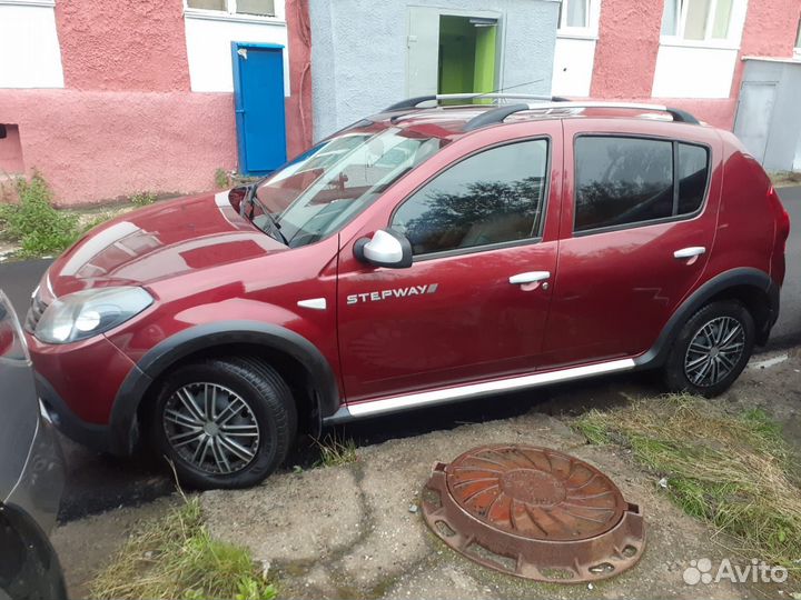 Renault Sandero Stepway 1.6 AT, 2012, 109 000 км