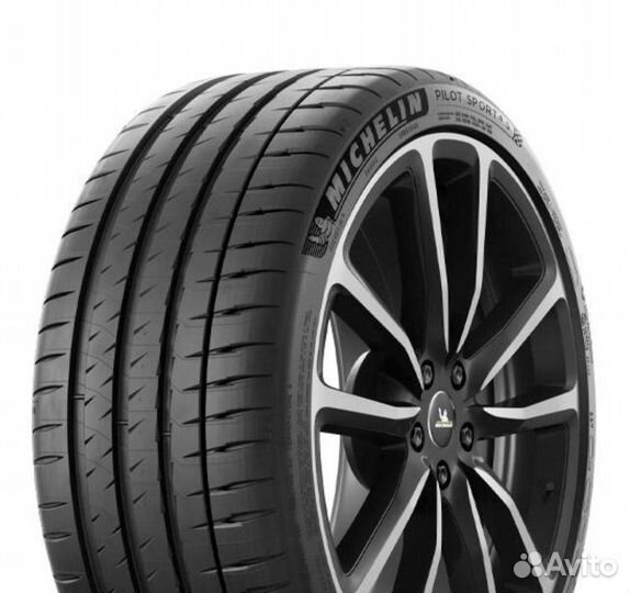 Michelin Pilot Sport 4 S 315/30 R22 107Y