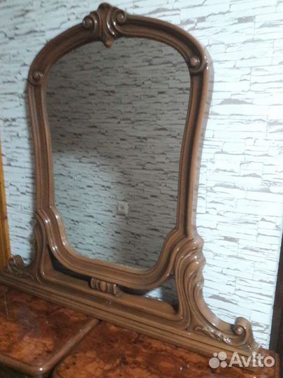 Зеркало большое. Италия