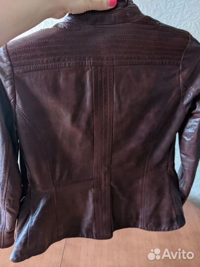 Куртка женская из натуральной кожи 44 размер