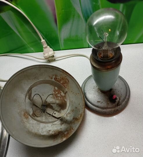 Настольная лампа 