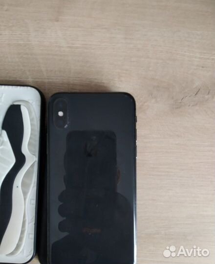 iPhone X, 64 ГБ