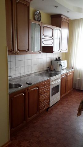 3-к. квартира, 84 м², 10/10 эт.