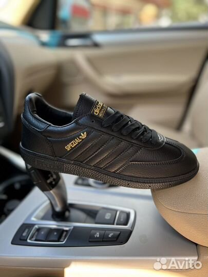 Кроссовки adidas spezial