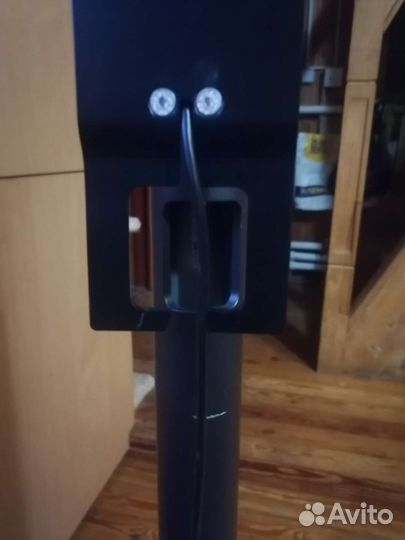 Loewe GSM 7 стойка для телевизора моторизованная