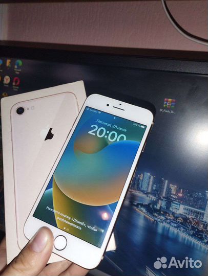 Телефон iPhone 8 64 gb