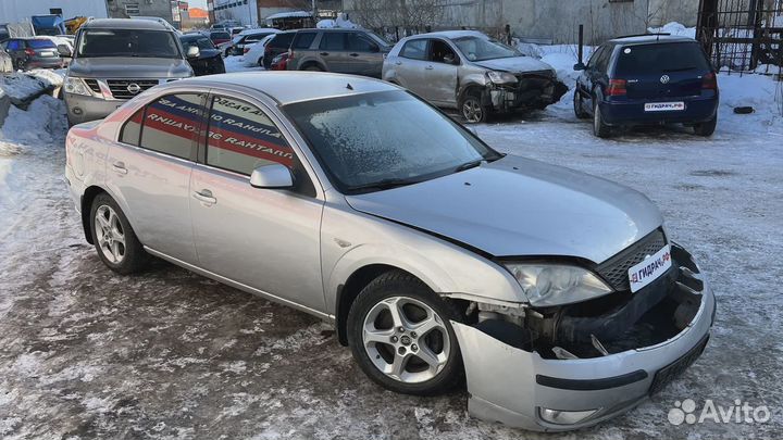 Усилитель переднего бампера Ford Mondeo 3 (B4Y) 1308603