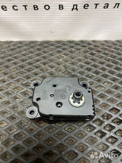 Моторчик заслонки печки Mercedes Actros MP3