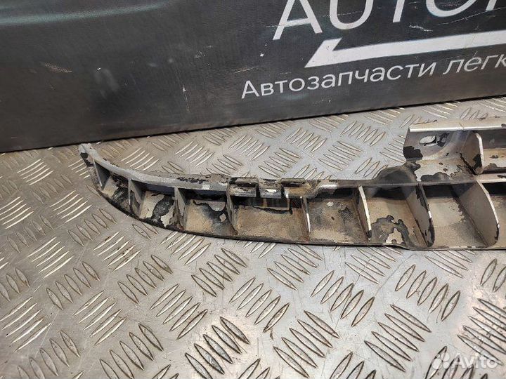 Крепление бампера заднее Seat Cordoba 1 1.4 APE