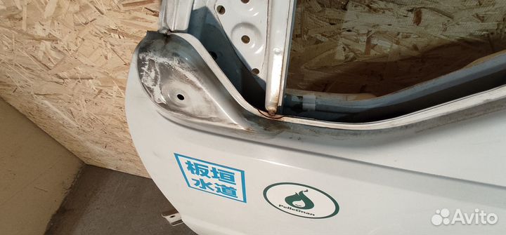 Дверь Mazda Bongo Nissan Vanette SK