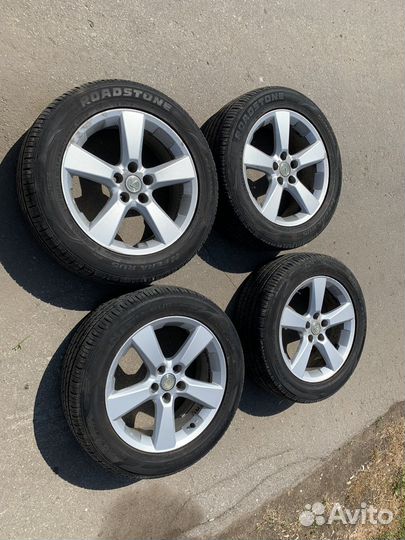 R18 Roadstone N'Fera RU5 235/55, PCD 5x114.3 DIA 42