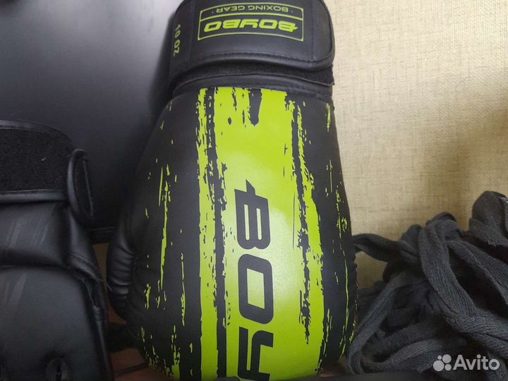 Перчатки для единоборств