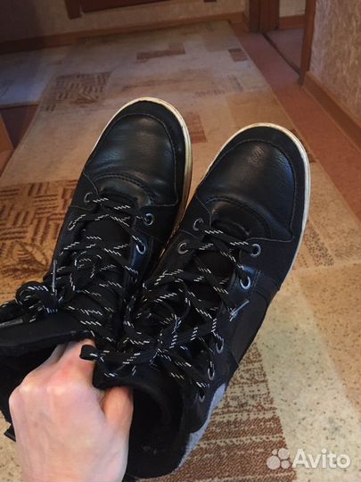 Ботинки на мальчика 36-37