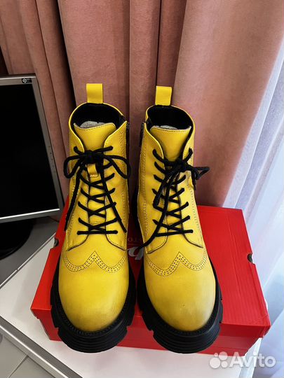 Ботинки женские зимние 39 размера