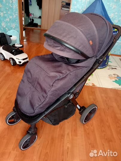 Продам прогулочную коляску BabyZz всесезонную