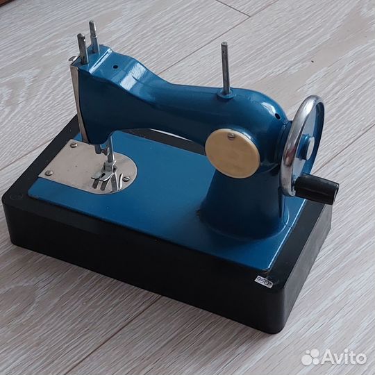 Старинная игрушка в отличн сост. Декор, сувенир