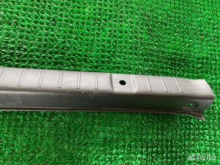 Обшивка багажника зад. Suzuki Jimny