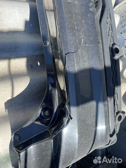 Бампер на LADA vesta в цвет