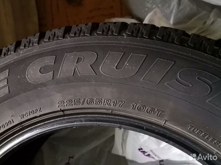 Bridgestone Ice Cruiser 7000 225/65 R17 106T