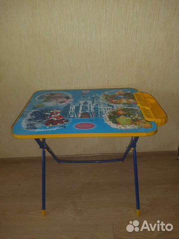 Детский столик