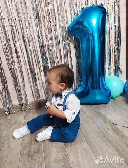 Костюм нарядный с бабочкой и подтяжками