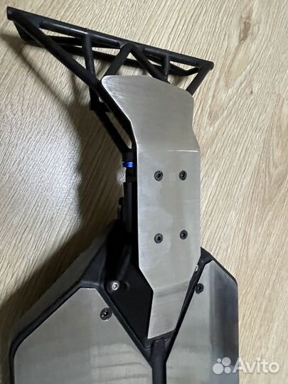 Защита дэки RC 9emu traxxas slash 4x4