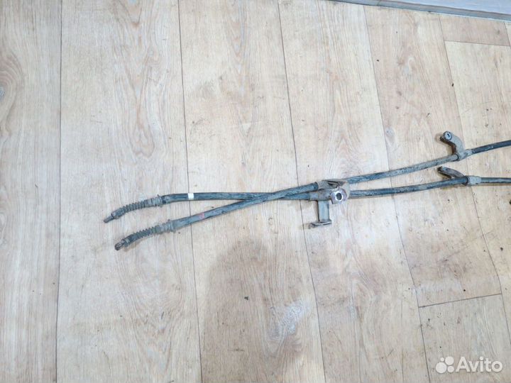 Трос ручника Hyundai Solaris