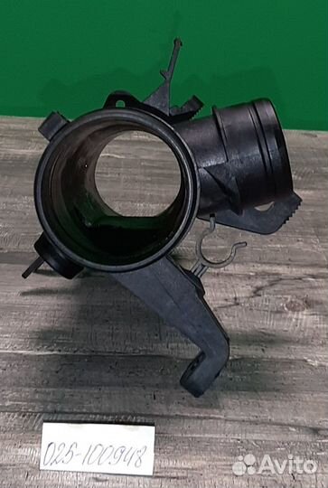 Воздуховод Volkswagen Jetta