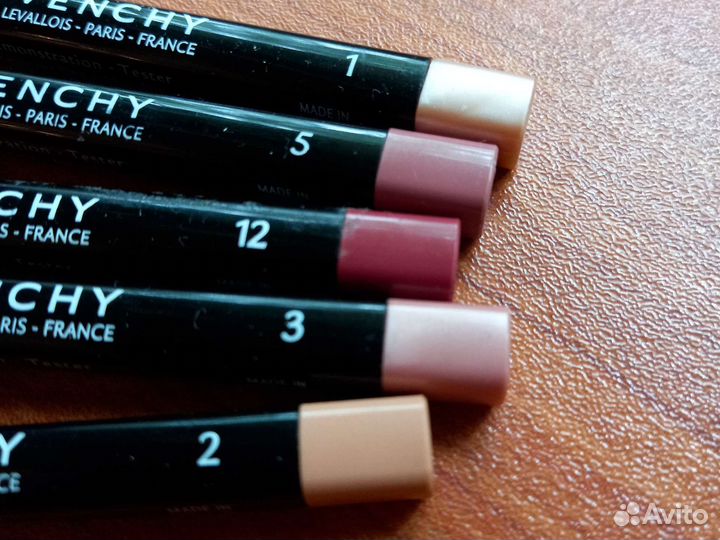 Карандаши Givenchy б/у