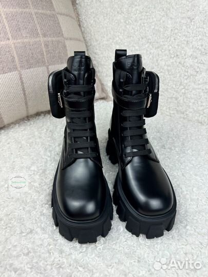 Ботинки Prada женские