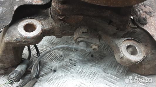 Ступица передняя правая land rover range rover spo