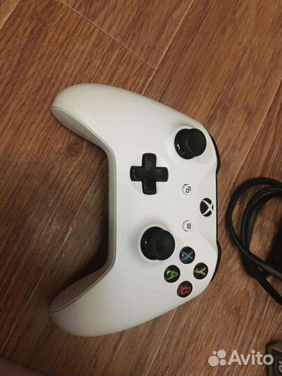 Xbox One s 1tb с играми