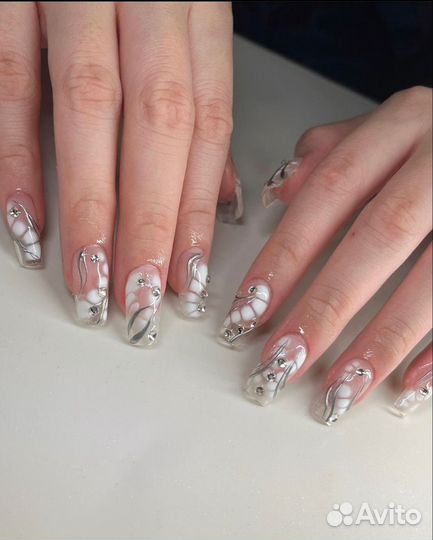 Мастер маникюра