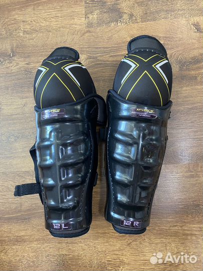 Щитки хоккейные 12