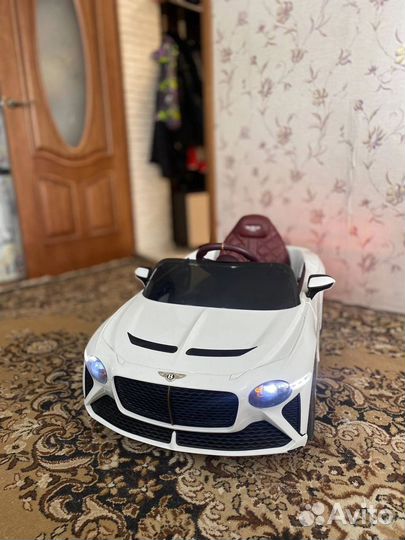 Детский электромобиль