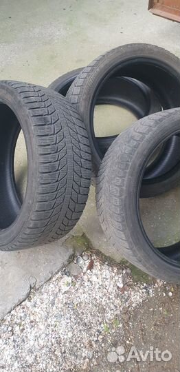 Triangle PL01 225/40 R18 92
