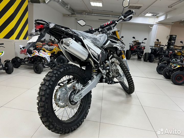 Regulmoto Sport 003 250 PR черный эндуро кросс