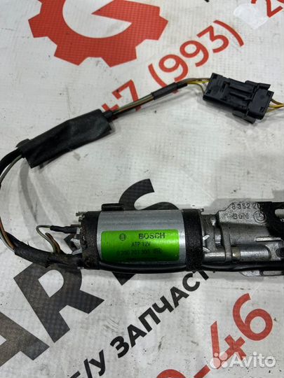 Замок багажника Bmw 7 E38 M62B35 1999