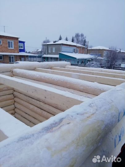 Бригада плотников строителей